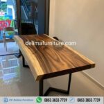 Meja Kayu Solid Kaki Besi