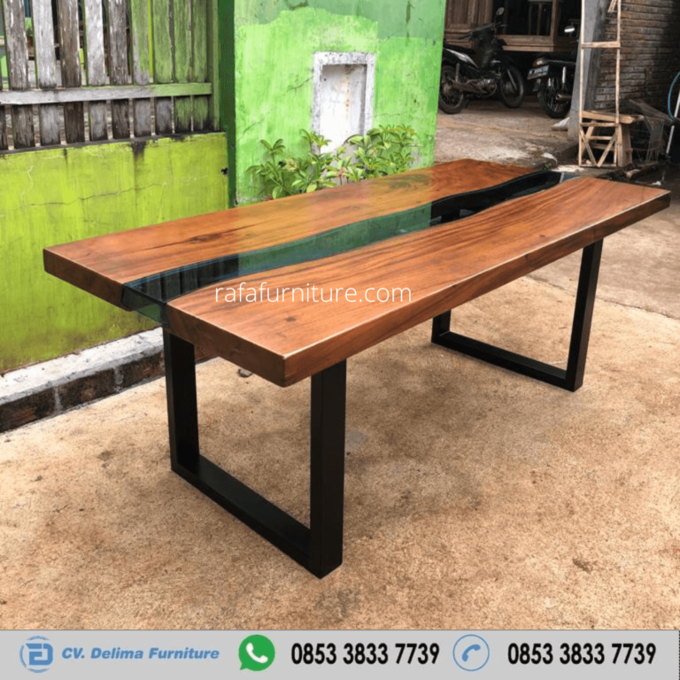 Meja Makan Kayu Besar Solid River Kaca