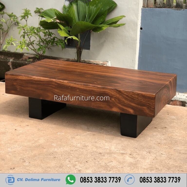 Meja Tamu Kayu Solid Antik